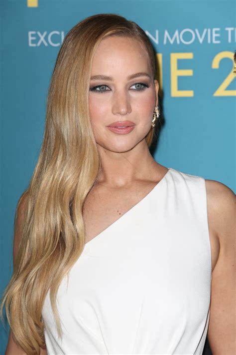 Jennifer Lawrence ha vuelto al corte de pelo que más le favorece。